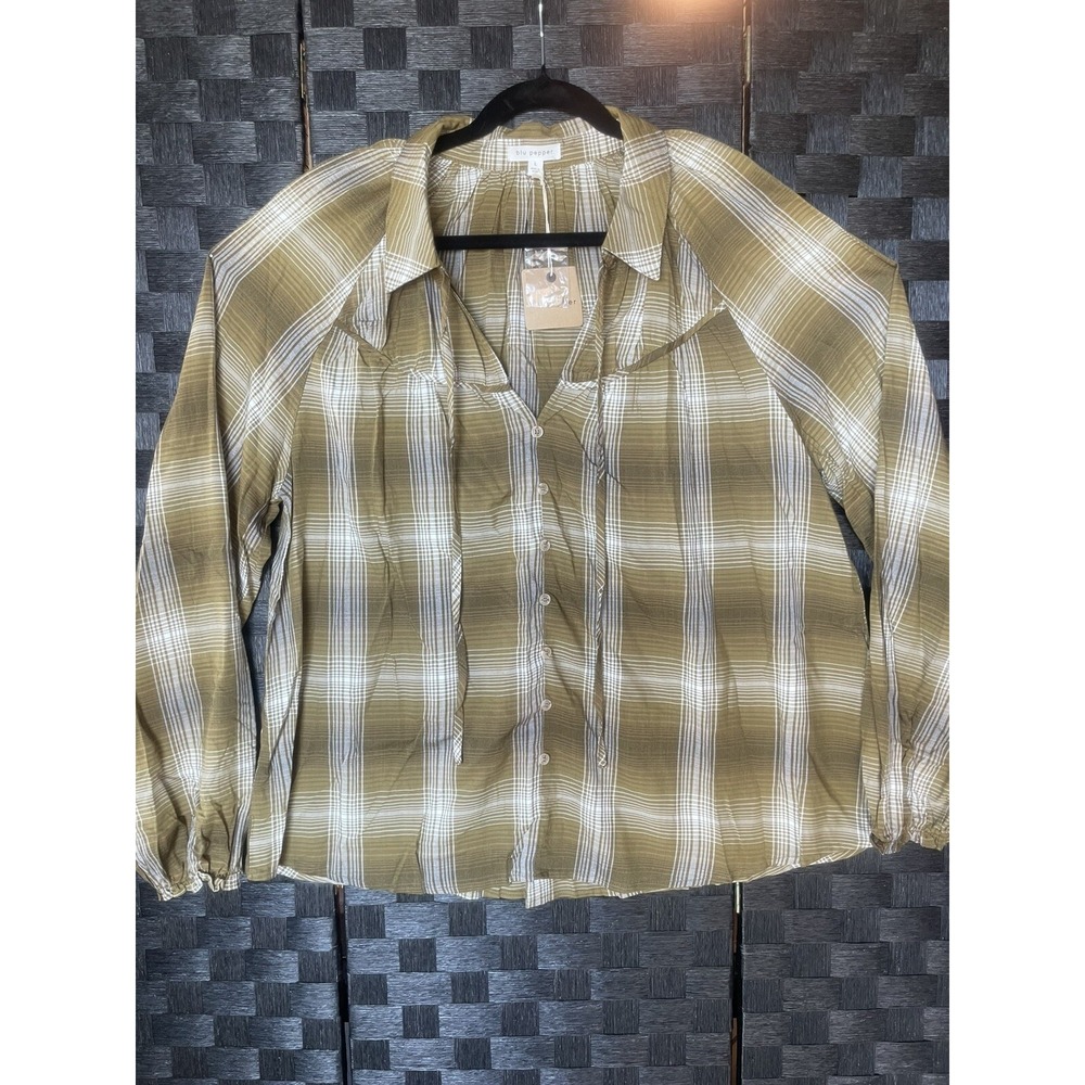Blu Pepper Tie Front Top Size Large Green And White Plaid NWT
